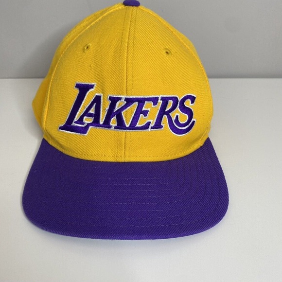 Vintage 2000s Los‎ Angeles Lakers Adidas Wool Fitted Hat O/S - Picture 1 of 6